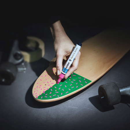 Paint-It 320 4 mm black Line width 4 mm Acrylic markers by Schneider