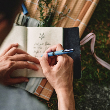 One Hybrid C 0.5 blue Line width 0.5 mm Rollerballs by Schneider