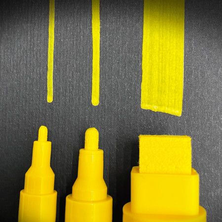 Paint-It 320 4 mm black Line width 4 mm Acrylic markers by Schneider